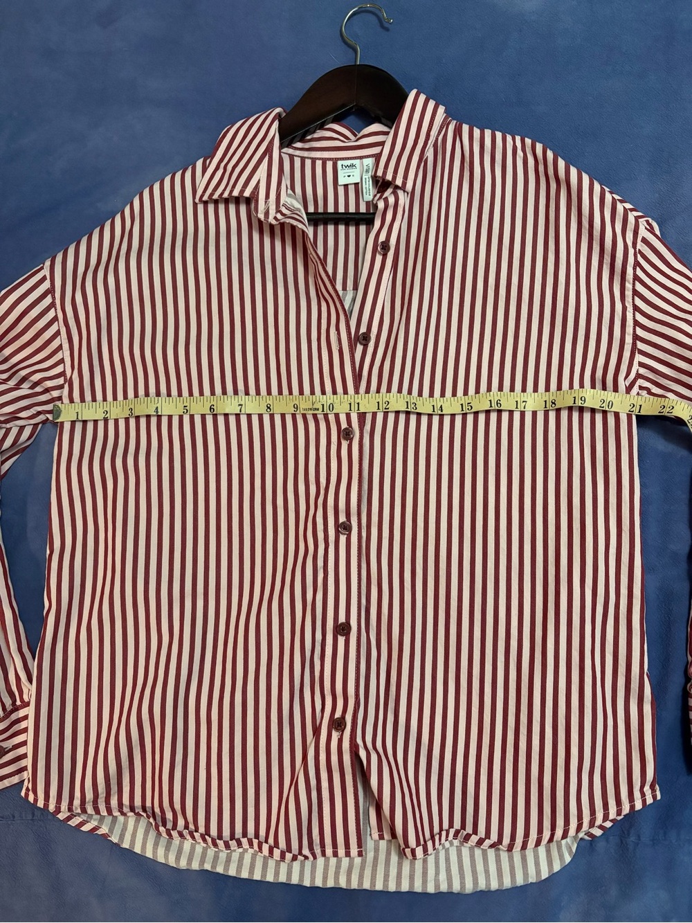Pink striped button down - Picture 2 of 4